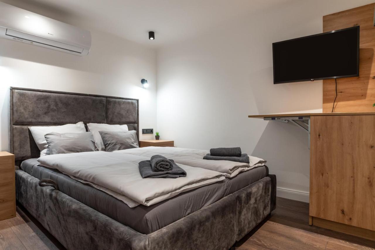 Downtown Luxury By Stlcz With 2 Bathrooms Apartman